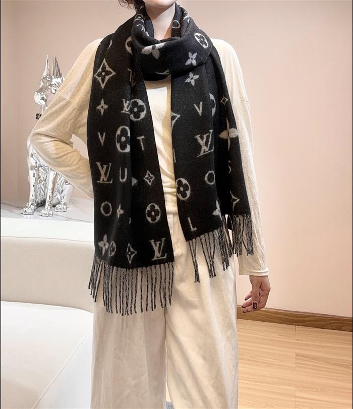 2026116111040261 220